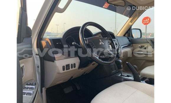 Acheter Import Voiture Mitsubishi Pajero Blanc à Import - Dubai, Agadir Acheter Import Voiture Mitsubishi Pajero Blanc à Import - Dubai, Agadir