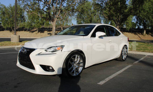 Buy Used Lexus IS White Car in ar-Ribat in Rabat-Sale-Zammour-Zaer Buy Used Lexus IS White Car in ar-Ribat in Rabat-Sale-Zammour-Zaer