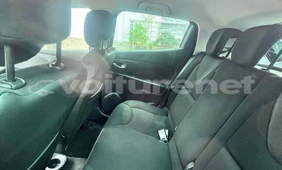 Buy Used Renault Clio 4 explore bva Black Car in ar-Ribat in Rabat-Sale-Zammour-Zaer Buy Used Renault Clio 4 explore bva Black Car in ar-Ribat in Rabat-Sale-Zammour-Zaer