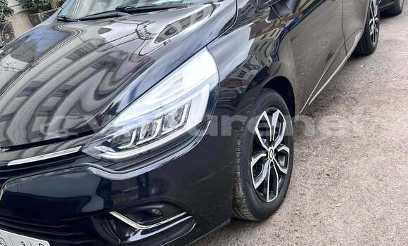 Buy Used Renault Clio 4 explore bva Black Car in ar-Ribat in Rabat-Sale-Zammour-Zaer Buy Used Renault Clio 4 explore bva Black Car in ar-Ribat in Rabat-Sale-Zammour-Zaer