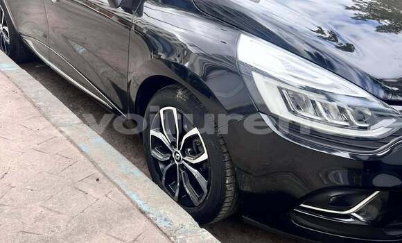 Buy Used Renault Clio 4 explore bva Black Car in ar-Ribat in Rabat-Sale-Zammour-Zaer Buy Used Renault Clio 4 explore bva Black Car in ar-Ribat in Rabat-Sale-Zammour-Zaer