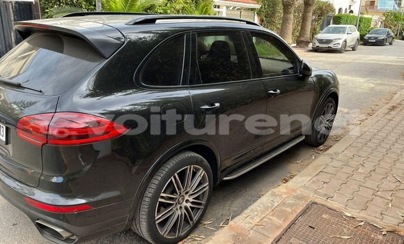 Acheter Occasion Voiture Porsche Cayenne Black à ar-Ribat, Rabat-Sale-Zammour-Zaer Acheter Occasion Voiture Porsche Cayenne Black à ar-Ribat, Rabat-Sale-Zammour-Zaer