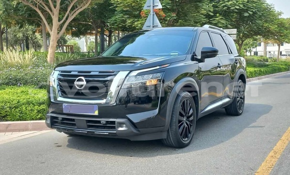 Buy Used Nissan Pathfinder Black Car in ar-Ribat in Rabat-Sale-Zammour-Zaer