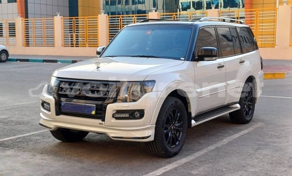 Acheter Occasion Voiture Mitsubishi Pajero White à ar-Ribat, Rabat-Sale-Zammour-Zaer Acheter Occasion Voiture Mitsubishi Pajero White à ar-Ribat, Rabat-Sale-Zammour-Zaer