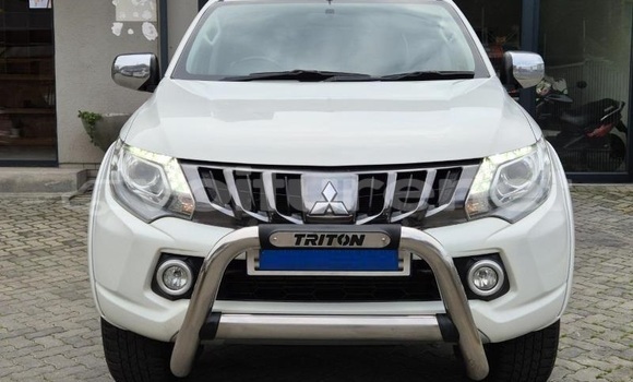 Acheter Occasion Voiture Mitsubishi Triton Blanc à ar-Ribat, Rabat-Sale-Zammour-Zaer Acheter Occasion Voiture Mitsubishi Triton Blanc à ar-Ribat, Rabat-Sale-Zammour-Zaer