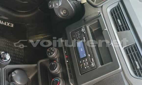 اشتري مستعمل Renault Express authentic White سيارة في ar-Ribat في Rabat-Sale-Zammour-Zaer اشتري مستعمل Renault Express authentic White سيارة في ar-Ribat في Rabat-Sale-Zammour-Zaer