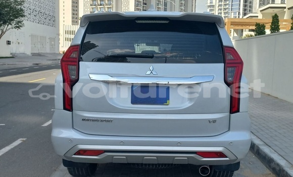 Buy Used Mitsubishi Montero Sport White Car in ar-Ribat in Rabat-Sale-Zammour-Zaer Buy Used Mitsubishi Montero Sport White Car in ar-Ribat in Rabat-Sale-Zammour-Zaer