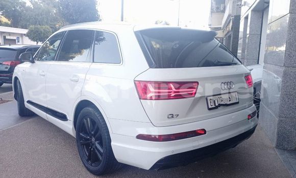 Acheter Occasion Voiture Audi Q7 Blanc à ad-Dar-al-Bayda, Casablanca Acheter Occasion Voiture Audi Q7 Blanc à ad-Dar-al-Bayda, Casablanca