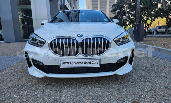 Buy Used BMW 1er White Car in ar-Ribat in Rabat-Sale-Zammour-Zaer Buy Used BMW 1er White Car in ar-Ribat in Rabat-Sale-Zammour-Zaer