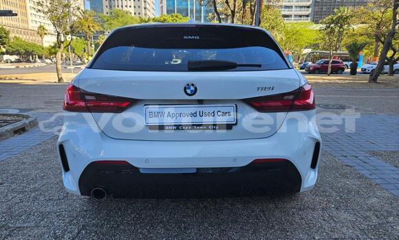 Buy Used BMW 1er White Car in ar-Ribat in Rabat-Sale-Zammour-Zaer Buy Used BMW 1er White Car in ar-Ribat in Rabat-Sale-Zammour-Zaer