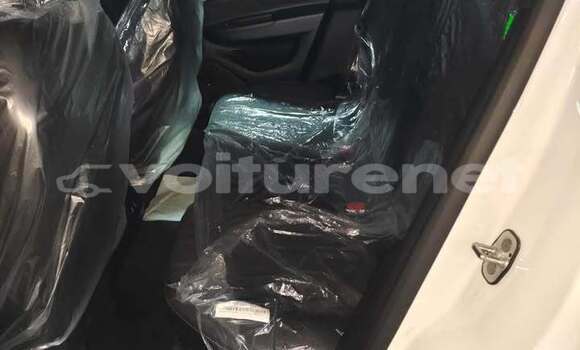 Acheter Occasion Voiture Opel Mokka Blanc à ar-Ribat, Rabat-Sale-Zammour-Zaer Acheter Occasion Voiture Opel Mokka Blanc à ar-Ribat, Rabat-Sale-Zammour-Zaer