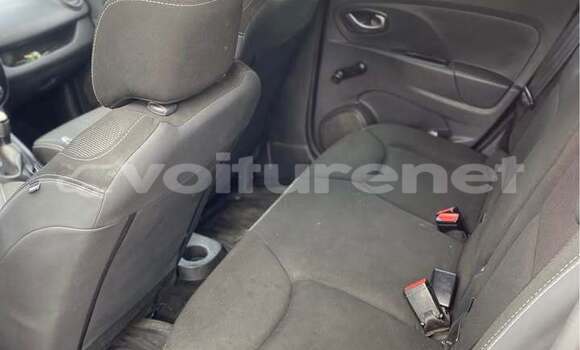 Buy Used Renault Clio Red Car in ar-Ribat in Rabat-Sale-Zammour-Zaer Buy Used Renault Clio Red Car in ar-Ribat in Rabat-Sale-Zammour-Zaer