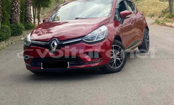 Buy Used Renault Clio Red Car in ar-Ribat in Rabat-Sale-Zammour-Zaer Buy Used Renault Clio Red Car in ar-Ribat in Rabat-Sale-Zammour-Zaer