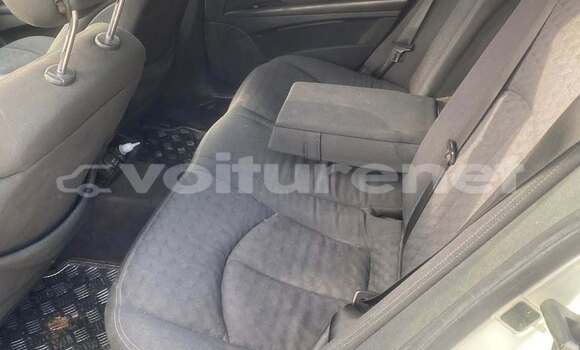 Buy Used Mercedes-Benz E-klasse Other Car in ar-Ribat in Rabat-Sale-Zammour-Zaer Buy Used Mercedes-Benz E-klasse Other Car in ar-Ribat in Rabat-Sale-Zammour-Zaer