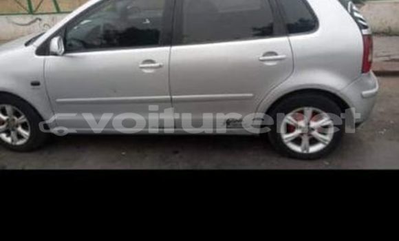 اشتري مستعمل Volkswagen Polo Silver سيارة في ad-Dar-al-Bayda في Casablanca اشتري مستعمل Volkswagen Polo Silver سيارة في ad-Dar-al-Bayda في Casablanca