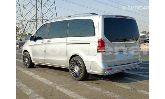 Acheter Import Voiture Mercedes-Benz 190 (W201) Autre à Import - Dubai, Agadir Acheter Import Voiture Mercedes-Benz 190 (W201) Autre à Import - Dubai, Agadir