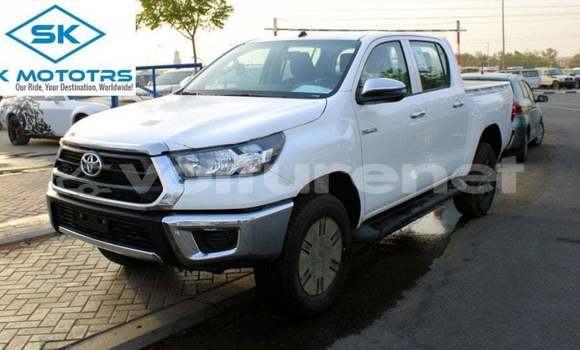 Buy Import Toyota Hilux White Car in Import - Dubai in Agadir Buy Import Toyota Hilux White Car in Import - Dubai in Agadir
