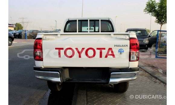 Buy Import Toyota Hilux White Car in Import - Dubai in Agadir Buy Import Toyota Hilux White Car in Import - Dubai in Agadir
