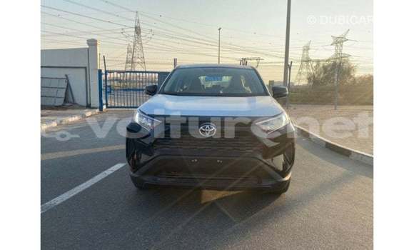 Acheter Import Voiture Toyota RAV 4 Noir à Import - Dubai, Agadir Acheter Import Voiture Toyota RAV 4 Noir à Import - Dubai, Agadir