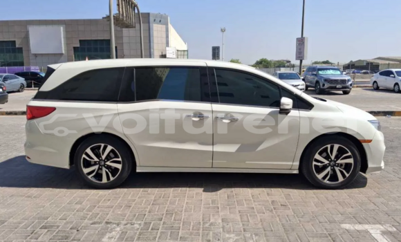 اشتري مستعمل Honda Odyssey White سيارة في Rabat في Rabat-salé-kénitra اشتري مستعمل Honda Odyssey White سيارة في Rabat في Rabat-salé-kénitra