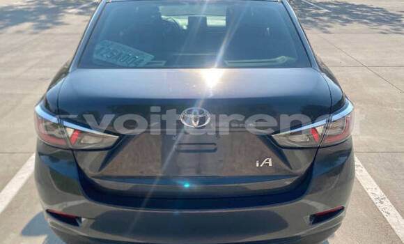 اشتري مستعمل Toyota Yaris Black سيارة في Rabat في Rabat-salé-kénitra اشتري مستعمل Toyota Yaris Black سيارة في Rabat في Rabat-salé-kénitra