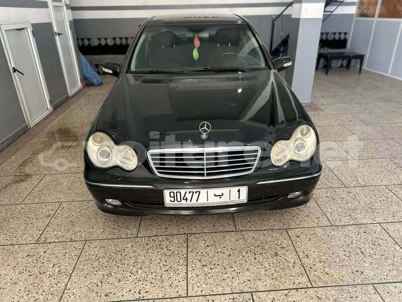 Big with watermark mercedes viano casablanca casablanca 2605