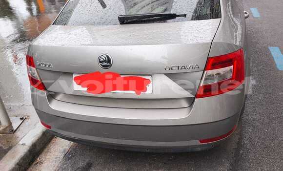 Acheter Occasion Voiture Skoda Octavia Champagne à ad-Dar-al-Bayda, Casablanca Acheter Occasion Voiture Skoda Octavia Champagne à ad-Dar-al-Bayda, Casablanca