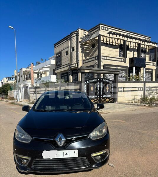Big with watermark renault fluence kenitra kenitra 2633
