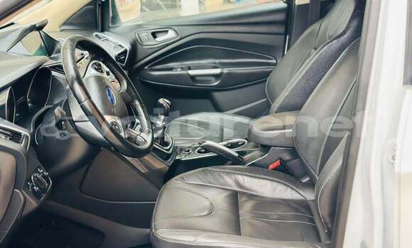 Acheter Occasion Voiture Ford Kuga Blanc à ar-Ribat, Rabat-Sale-Zammour-Zaer Acheter Occasion Voiture Ford Kuga Blanc à ar-Ribat, Rabat-Sale-Zammour-Zaer