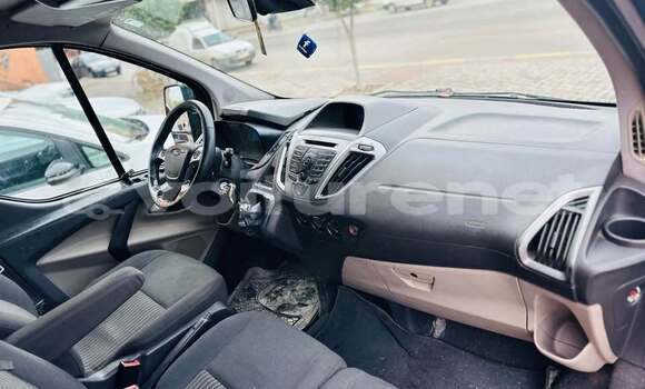 Acheter Occasion Voiture Ford Tourneo Connect Black à ar-Ribat, Rabat-Sale-Zammour-Zaer Acheter Occasion Voiture Ford Tourneo Connect Black à ar-Ribat, Rabat-Sale-Zammour-Zaer