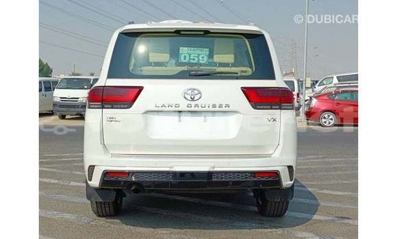 Acheter Import Voiture Toyota Land Cruiser Blanc à Import - Dubai, Agadir Acheter Import Voiture Toyota Land Cruiser Blanc à Import - Dubai, Agadir