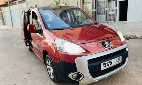 Acheter Occasion Voiture Peugeot Traveller Rouge à Rabat, Rabat-salé-kénitra
