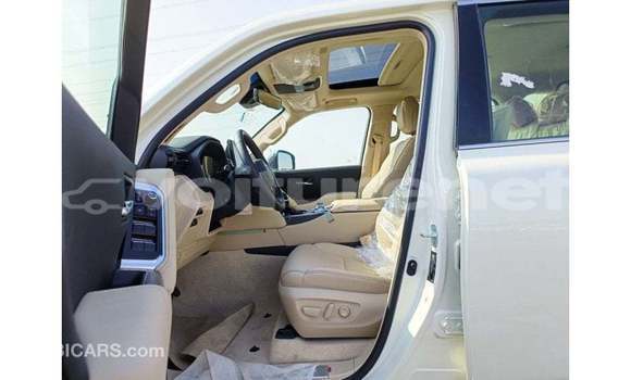 Acheter Import Voiture Toyota Land Cruiser Blanc à Import - Dubai, Agadir Acheter Import Voiture Toyota Land Cruiser Blanc à Import - Dubai, Agadir
