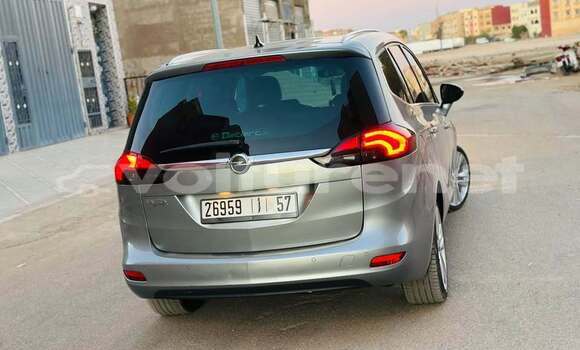 Acheter Occasion Voiture Opel Zafira Gris vert à Rabat, Rabat-salé-kénitra Acheter Occasion Voiture Opel Zafira Gris vert à Rabat, Rabat-salé-kénitra