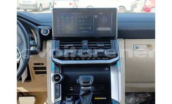 Acheter Import Voiture Toyota Land Cruiser Blanc à Import - Dubai, Agadir Acheter Import Voiture Toyota Land Cruiser Blanc à Import - Dubai, Agadir