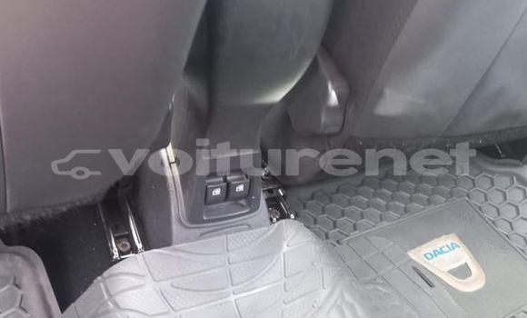 Acheter Occasion Voiture Dacia Sandero Rouge à ad-Dar-al-Bayda, Casablanca Acheter Occasion Voiture Dacia Sandero Rouge à ad-Dar-al-Bayda, Casablanca