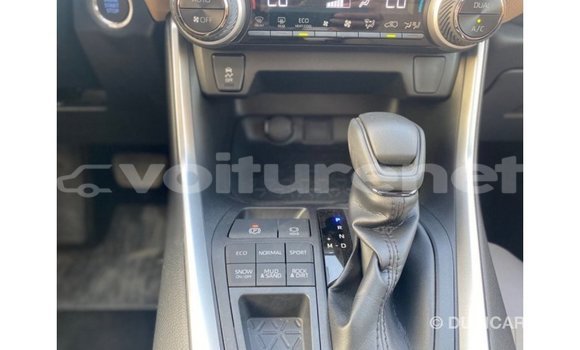 Acheter Import Voiture Toyota RAV 4 Rouge à Import - Dubai, Agadir Acheter Import Voiture Toyota RAV 4 Rouge à Import - Dubai, Agadir