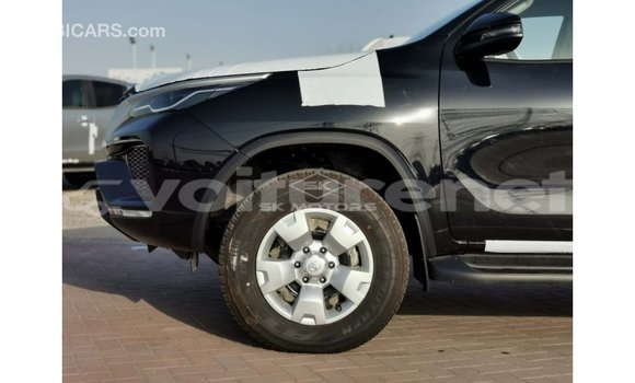 Acheter Import Voiture Toyota Fortuner Noir à Import - Dubai, Agadir Acheter Import Voiture Toyota Fortuner Noir à Import - Dubai, Agadir