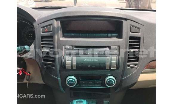 Acheter Import Voiture Mitsubishi Pajero Blanc à Import - Dubai, Agadir Acheter Import Voiture Mitsubishi Pajero Blanc à Import - Dubai, Agadir