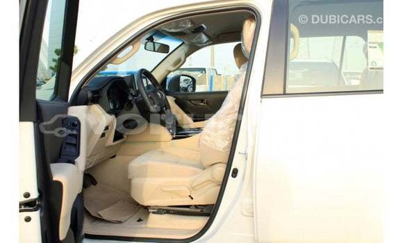 Acheter Import Voiture Toyota Land Cruiser Blanc à Import - Dubai, Agadir Acheter Import Voiture Toyota Land Cruiser Blanc à Import - Dubai, Agadir