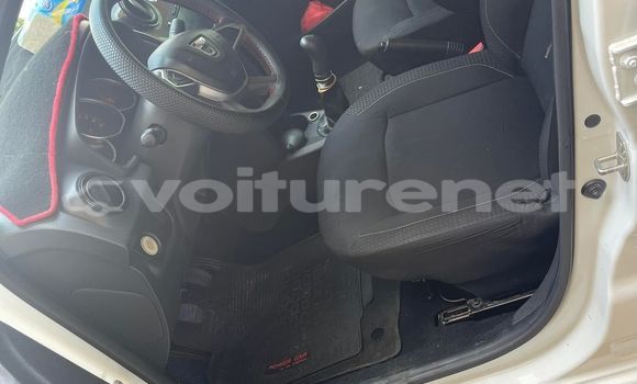 Acheter Occasion Voiture Dacia Logan Blanc à ad-Dar-al-Bayda, Casablanca Acheter Occasion Voiture Dacia Logan Blanc à ad-Dar-al-Bayda, Casablanca