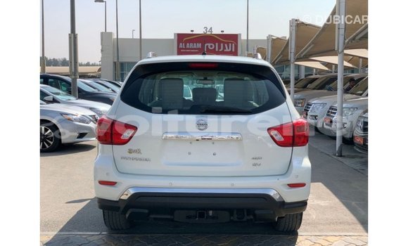 Acheter Import Voiture Nissan Pathfinder Blanc à Import - Dubai, Agadir Acheter Import Voiture Nissan Pathfinder Blanc à Import - Dubai, Agadir