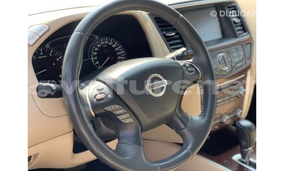 Acheter Import Voiture Nissan Pathfinder Blanc à Import - Dubai, Agadir Acheter Import Voiture Nissan Pathfinder Blanc à Import - Dubai, Agadir
