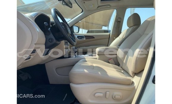 Acheter Import Voiture Nissan Pathfinder Blanc à Import - Dubai, Agadir Acheter Import Voiture Nissan Pathfinder Blanc à Import - Dubai, Agadir