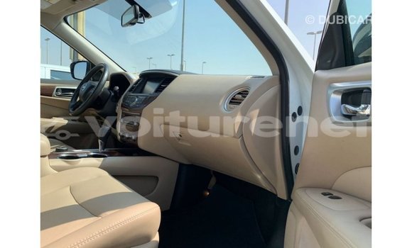 Acheter Import Voiture Nissan Pathfinder Blanc à Import - Dubai, Agadir Acheter Import Voiture Nissan Pathfinder Blanc à Import - Dubai, Agadir