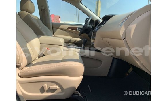 Acheter Import Voiture Nissan Pathfinder Blanc à Import - Dubai, Agadir Acheter Import Voiture Nissan Pathfinder Blanc à Import - Dubai, Agadir