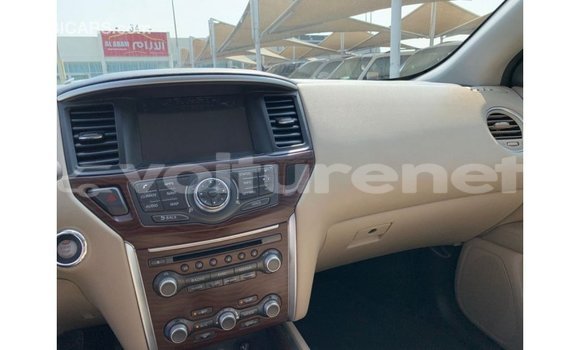 Acheter Import Voiture Nissan Pathfinder Blanc à Import - Dubai, Agadir Acheter Import Voiture Nissan Pathfinder Blanc à Import - Dubai, Agadir