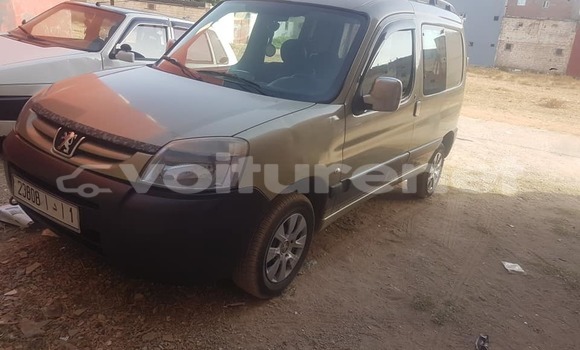 Buy Used Peugeot Partner Green Car in ad-Dar-al-Bayda in Casablanca Buy Used Peugeot Partner Green Car in ad-Dar-al-Bayda in Casablanca