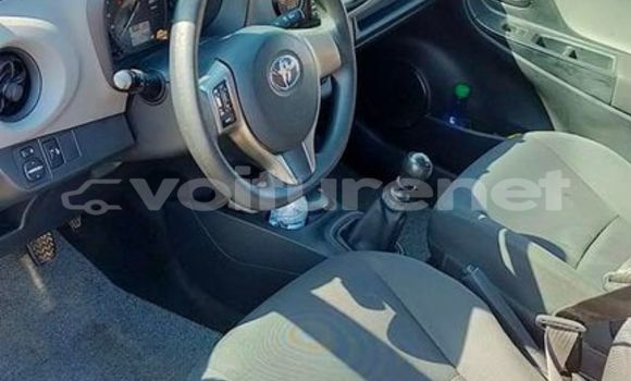 Buy Used Toyota Yaris Red Car in ad-Dar-al-Bayda in Casablanca Buy Used Toyota Yaris Red Car in ad-Dar-al-Bayda in Casablanca