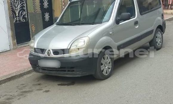 Buy Used Renault Kangoo Silver Car in ad-Dar-al-Bayda in Casablanca Buy Used Renault Kangoo Silver Car in ad-Dar-al-Bayda in Casablanca
